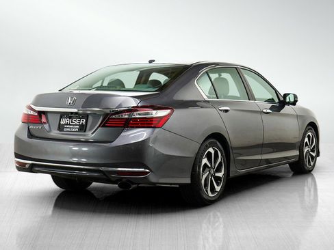 Used 2016 Honda Accord EX image 6