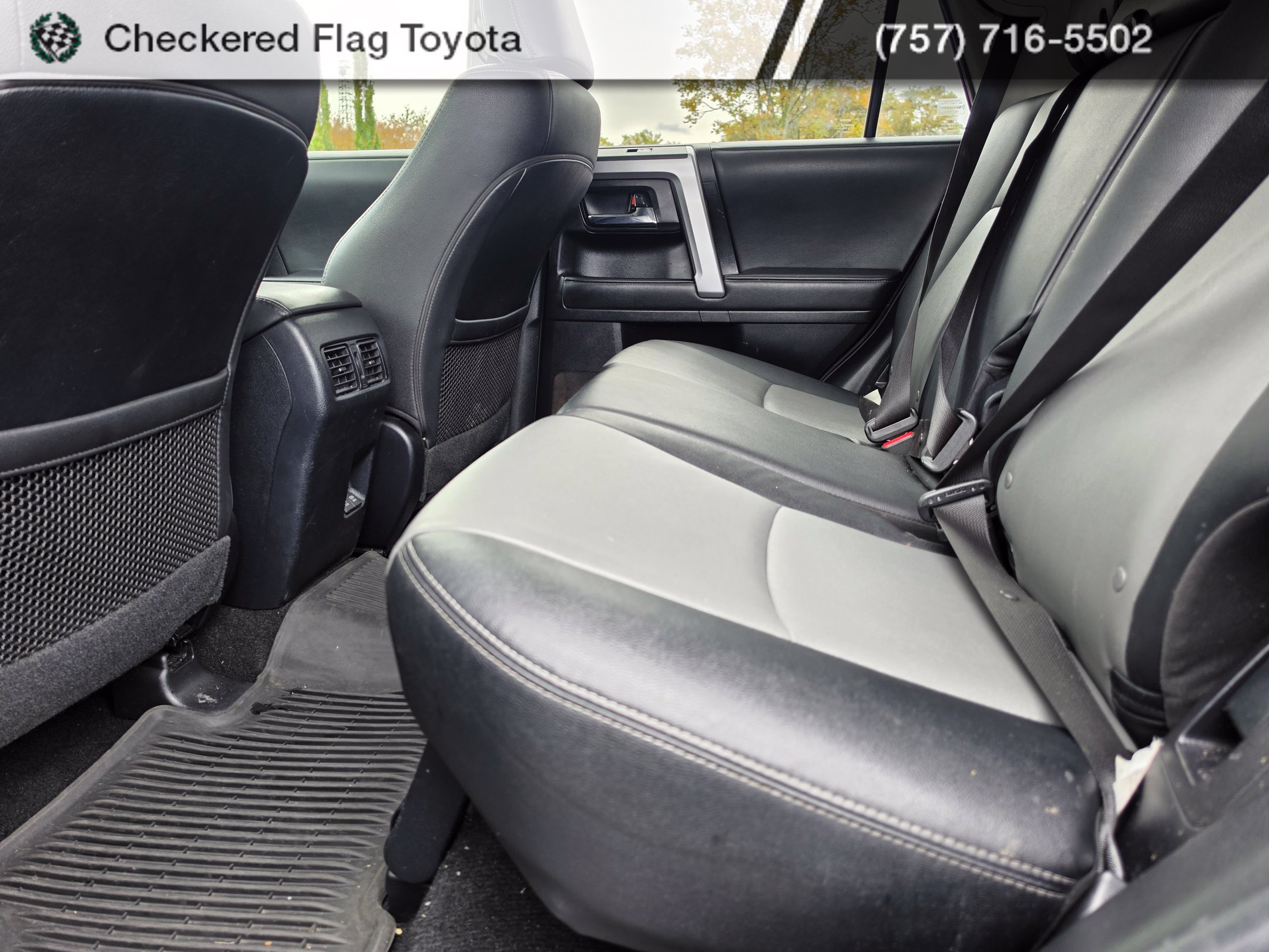 Used 2022 Toyota 4Runner SR5 Premium w/ Moonroof Package AWD/4WD image 21
