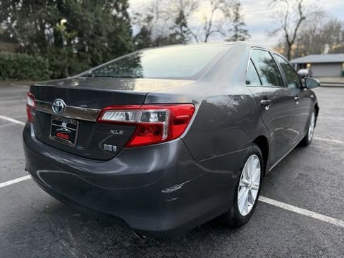 Used 2012 Toyota Camry XLE image 4