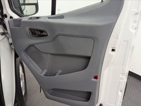 Used 2018 Ford Transit 350 XLT RWD image 19
