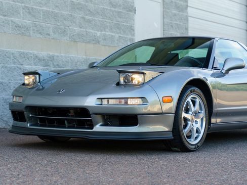 Used 1999 Acura NSX T RWD image 9