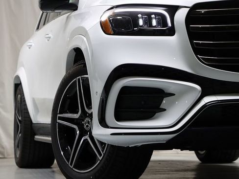 Certified 2026 Mercedes-Benz GLS 450 GLS 450 image 4