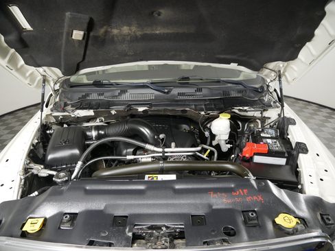 Used 2017 RAM 1500 Laramie AWD/4WD image 31