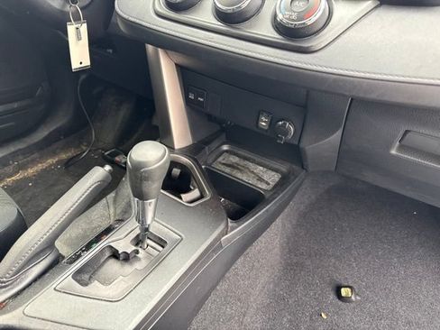 Used 2017 Toyota RAV4 LE w/ Carpet Mat Package FWD image 15