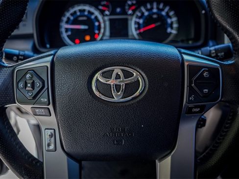 Used 2014 Toyota 4Runner SR5 image 13