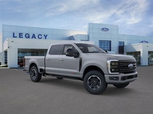 Used 2026 Ford F250 Platinum AWD/4WD image 7
