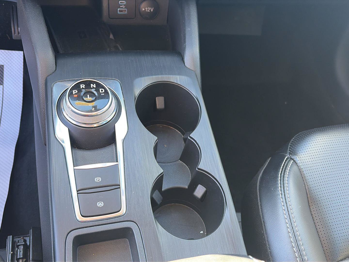 Used 2023 Ford Escape Platinum AWD/4WD image 20