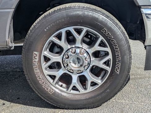 Used 2022 Ford F250 Lariat w/ Lariat Value Package image 11