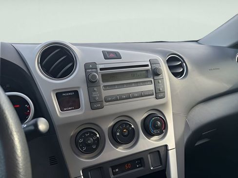 Used 2009 Toyota Matrix Base image 22