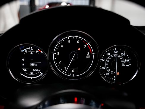 Used 2018 MAZDA MX-5 Miata RF Grand Touring image 11