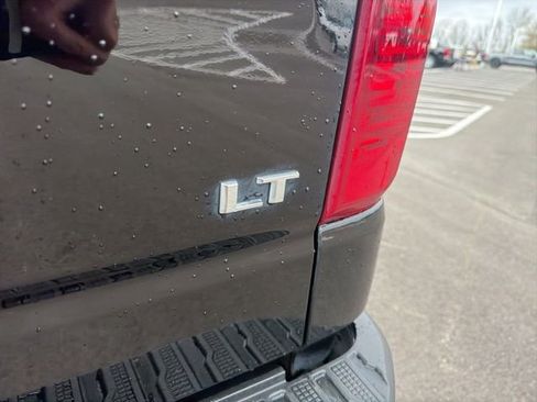 Used 2022 Chevrolet Silverado 1500 LT image 10