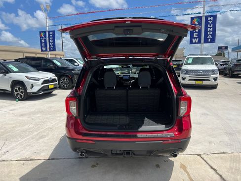 Certified 2023 Ford Explorer ST-Line w/ Class IV Trailer Tow Package RWD image 13