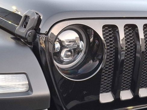 Used 2021 Jeep Wrangler Unlimited Sport image 7