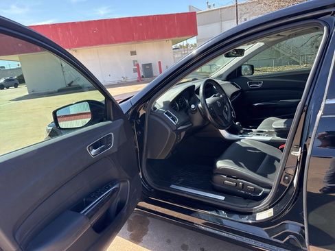 Used 2020 Acura TLX image 9