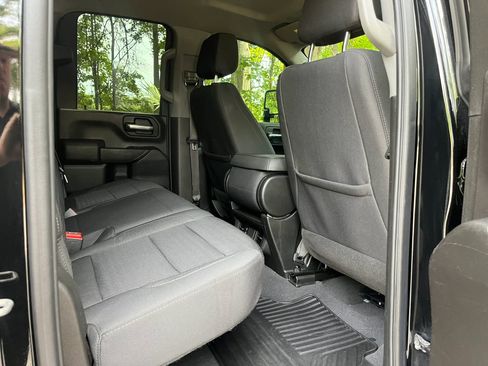 Used 2024 Chevrolet Silverado 2500 Custom w/ Custom Value Package AWD/4WD image 18