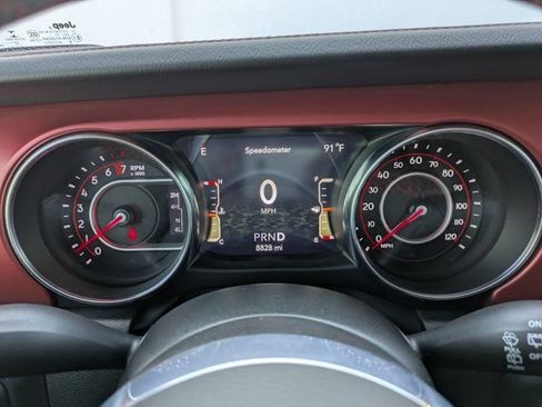Used 2022 Jeep Wrangler Unlimited Rubicon w/ Steel Bumper Group AWD/4WD image 28