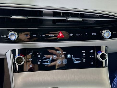 New 2026 Genesis GV70 2.5T Advanced image 14