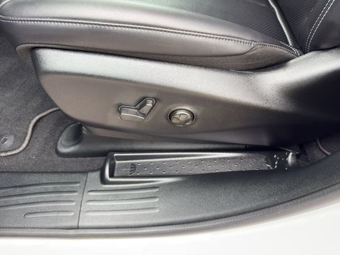 New 2026 Chrysler Pacifica Select FWD image 14