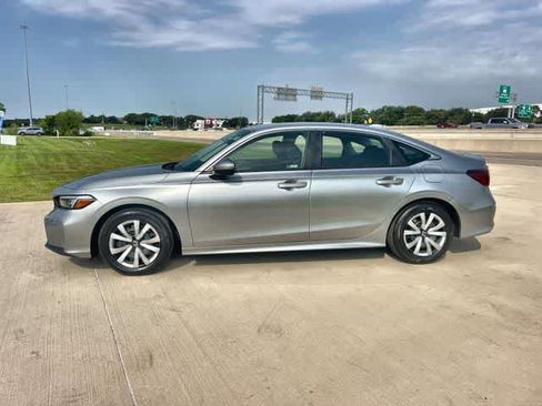 Used 2026 Honda Civic LX image 4
