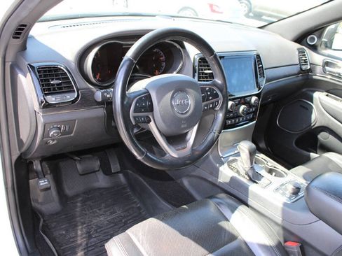 Used 2020 Jeep Grand Cherokee High Altitude AWD/4WD image 13