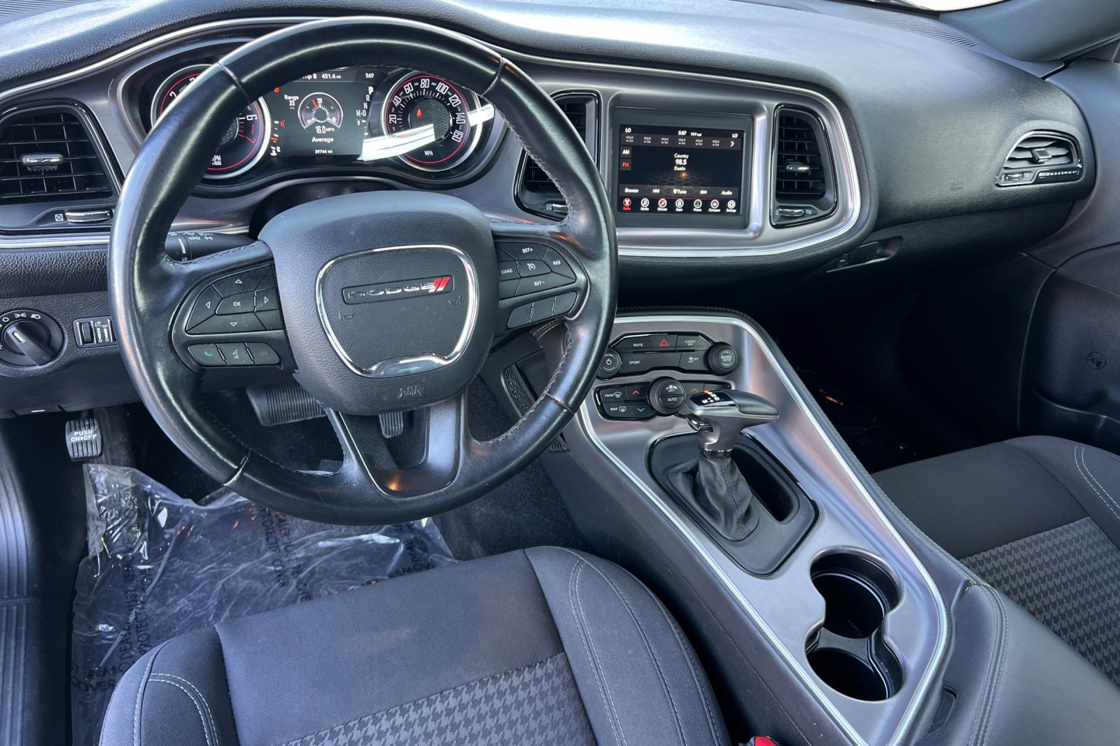 Used 2019 Dodge Challenger SXT RWD image 13