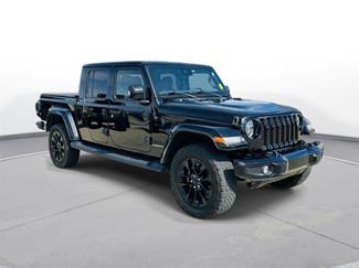 Used 2022 Jeep Gladiator Overland video 2