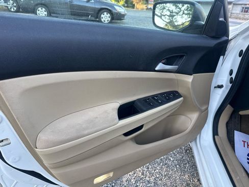 Used 2011 Honda Accord SE image 7