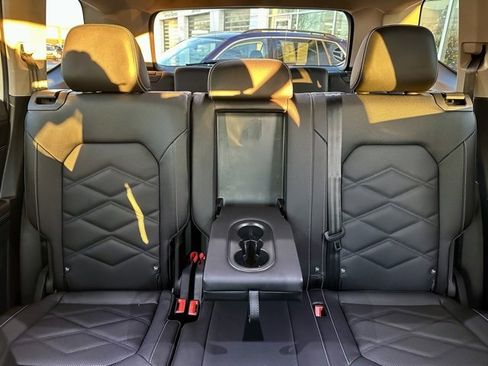 New 2026 Volkswagen Atlas SE image 19