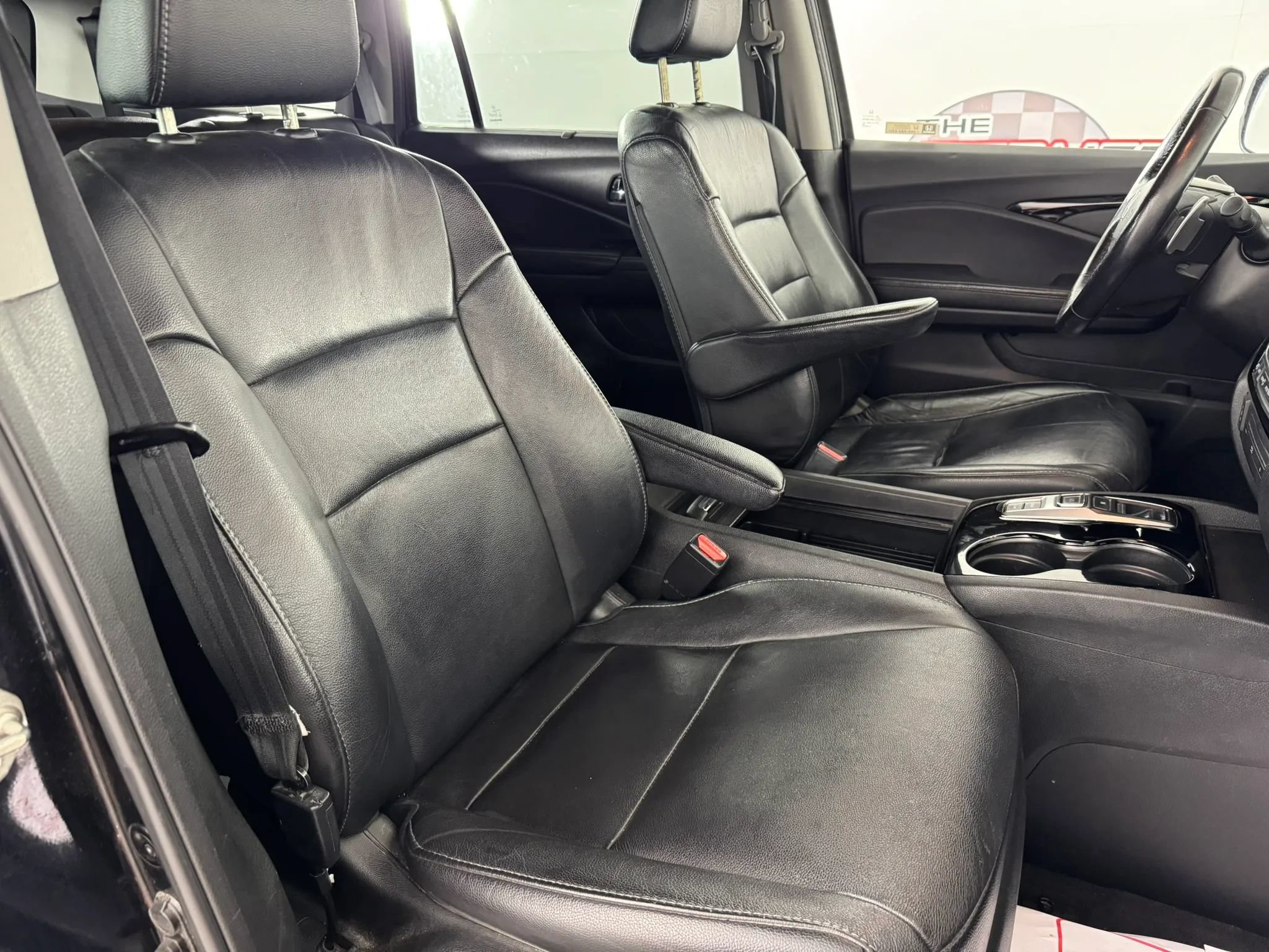 Used 2018 Honda Pilot Touring image 35