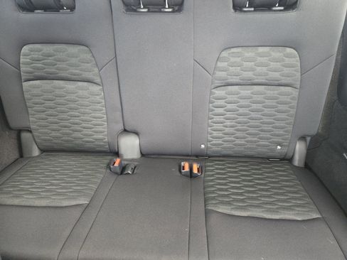 Used 2022 Nissan Pathfinder SV image 33