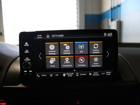 Certified 2025 Honda Pilot TrailSport image 31