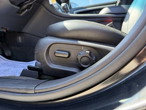 Used 2014 Ford Taurus SEL w/ Equipment Group 201A image 26