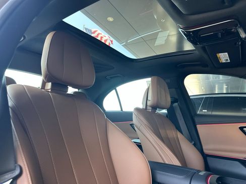 Used 2025 Mercedes-Benz E 350 Sedan image 17