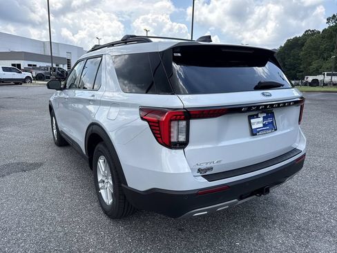 New 2026 Ford Explorer Active w/ Active Comfort Package RWD image 5