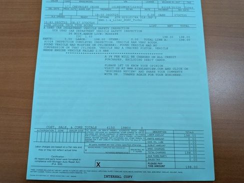 Used 2017 Chevrolet Cruze LT image 2