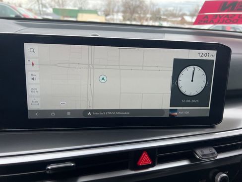 Certified 2025 Kia Sorento S image 52