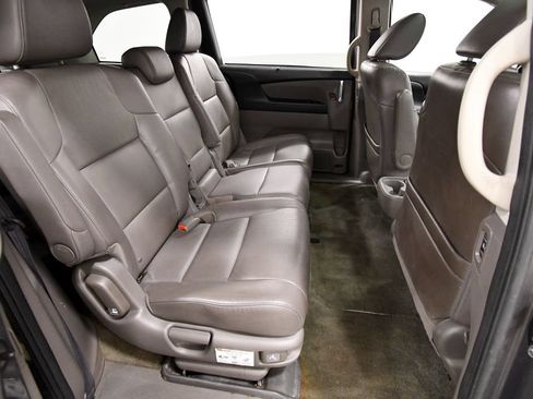 Used 2016 Honda Odyssey EX-L image 17