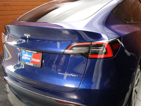 Used 2023 Tesla Model Y Long Range image 64