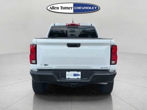 New 2026 Chevrolet Colorado ZR2 w/ Technology Package AWD/4WD image 5