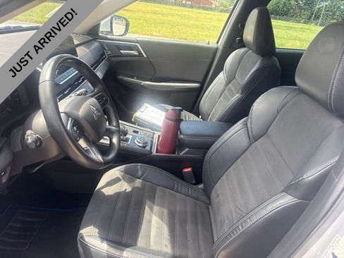 Used 2023 Mitsubishi Outlander Ralliart AWD/4WD image 12