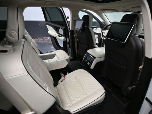 Used 2023 Lincoln Aviator Black Label w/ Dynamic Handling Package image 52