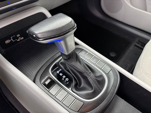 Used 2024 Hyundai Kona SEL image 26