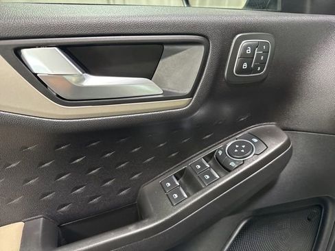 Used 2020 Ford Escape SEL image 24