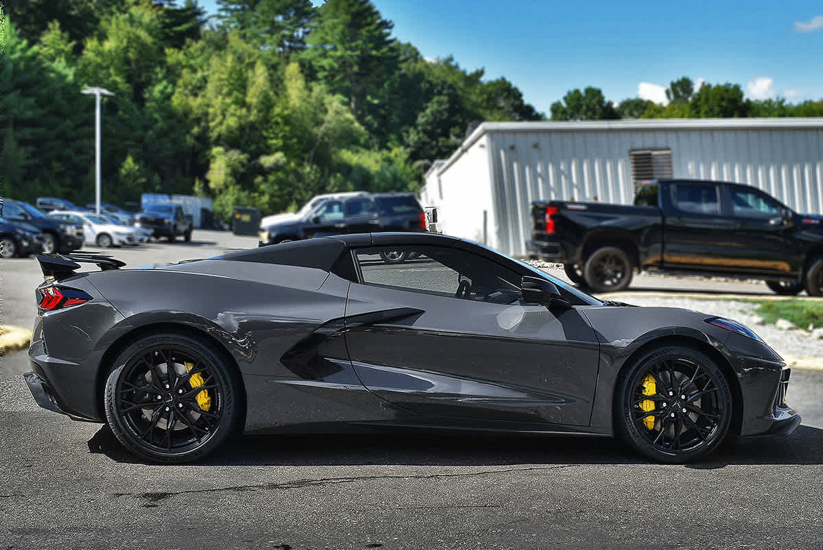 New 2027 Chevrolet Corvette Stingray Convertible w/ Z51 Performance Package RWD image 9
