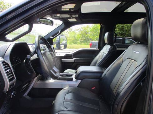 Used 2019 Ford F450 Platinum w/ Platinum Ultimate Package image 5