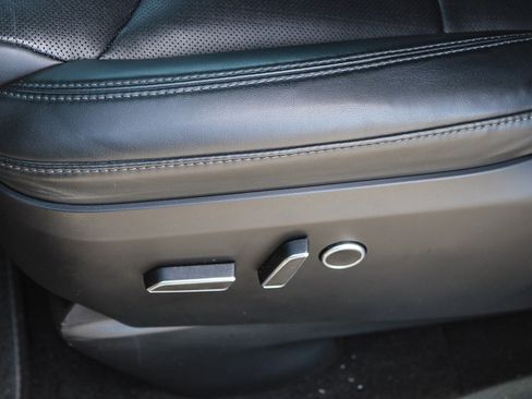 Used 2022 Tesla Model X image 22