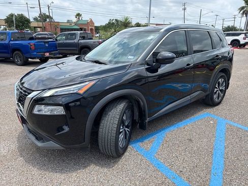 Certified 2022 Nissan Rogue SV w/ SV Premium Package FWD image 2