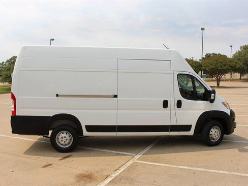 Used 2023 RAM ProMaster 3500 w/ Lane Management Group FWD image 5