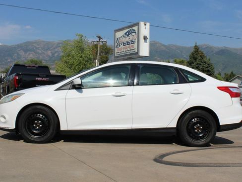 Used 2012 Ford Focus SE FWD image 71