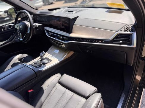Used 2024 BMW ALPINA XB7 AWD/4WD image 29